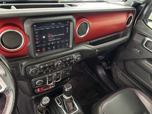 Used 2020 Jeep Gladiator Rubicon AWD/4WD image 34