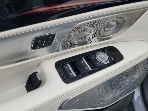 New 2026 Lincoln Nautilus Black Label AWD/4WD image 9