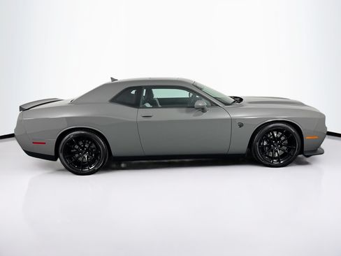 Used 2023 Dodge Challenger SRT Hellcat RWD image 16