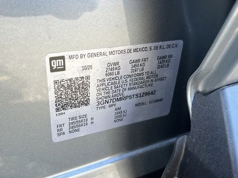 New 2026 Chevrolet Equinox EV LT image 12