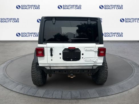 Used 2018 Jeep Wrangler Unlimited Rubicon w/ Dual Top Group AWD/4WD image 5