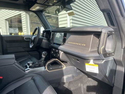 New 2025 Ford Bronco Badlands AWD/4WD image 32