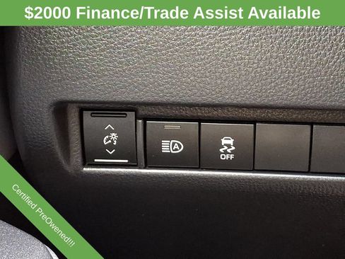 Used 2022 Toyota Venza LE AWD/4WD image 24
