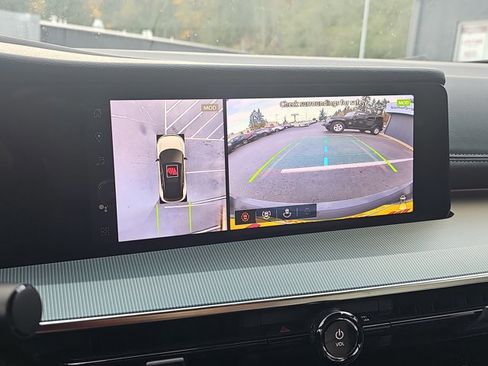 Certified 2025 Nissan Murano SL w/ Cargo Package image 16