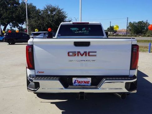 New 2026 GMC Sierra 3500 Pro image 8