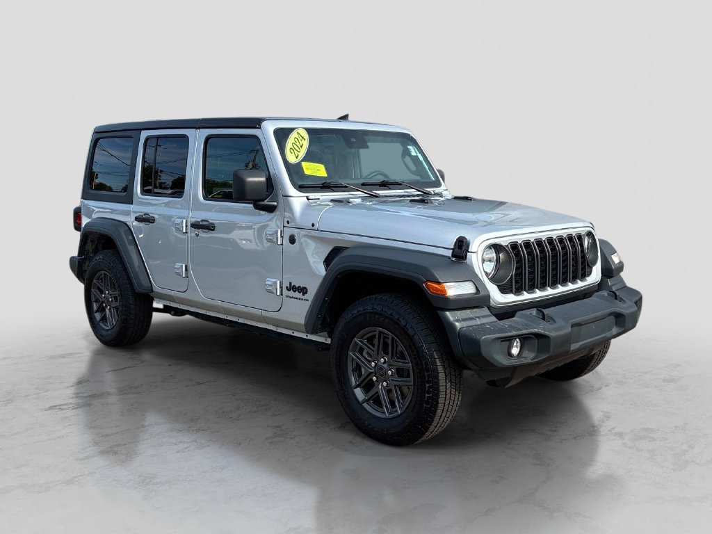 Used 2024 Jeep Wrangler Unlimited Sport AWD/4WD image 3