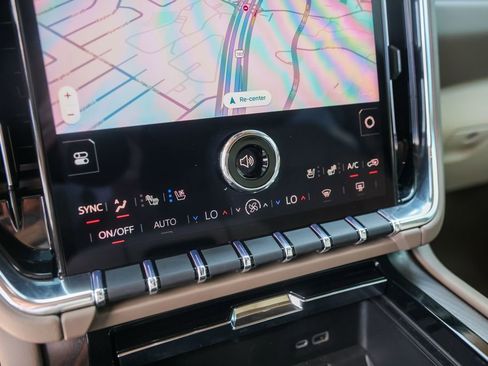 Used 2026 GMC Yukon XL Denali w/ Denali Reserve Package AWD/4WD image 18