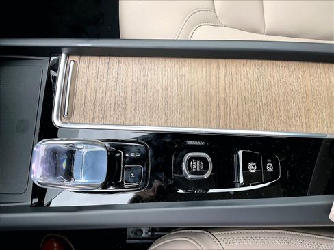 New 2026 Volvo XC60 T8 Plus w/ Climate Package image 10