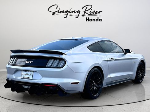 Used 2019 Ford Mustang GT Premium w/ GT Performance Package RWD image 6
