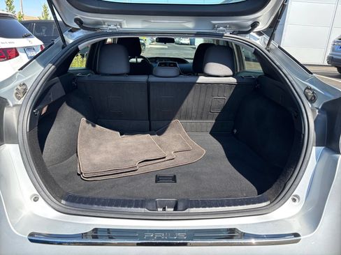 Used 2016 Toyota Prius Two FWD image 19