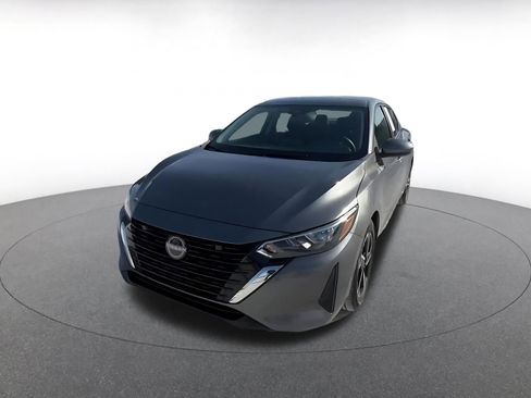 Used 2025 Nissan Sentra SV image 7