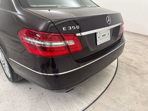 Used 2010 Mercedes-Benz E 350 Sedan image 20