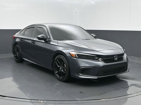 Used 2024 Honda Civic Sport image 3