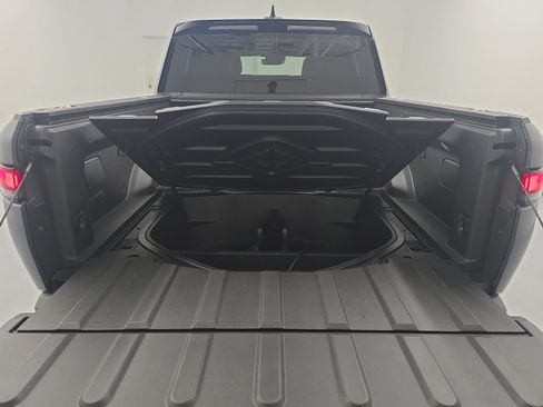 Used 2024 Rivian R1T Adventure AWD/4WD image 15