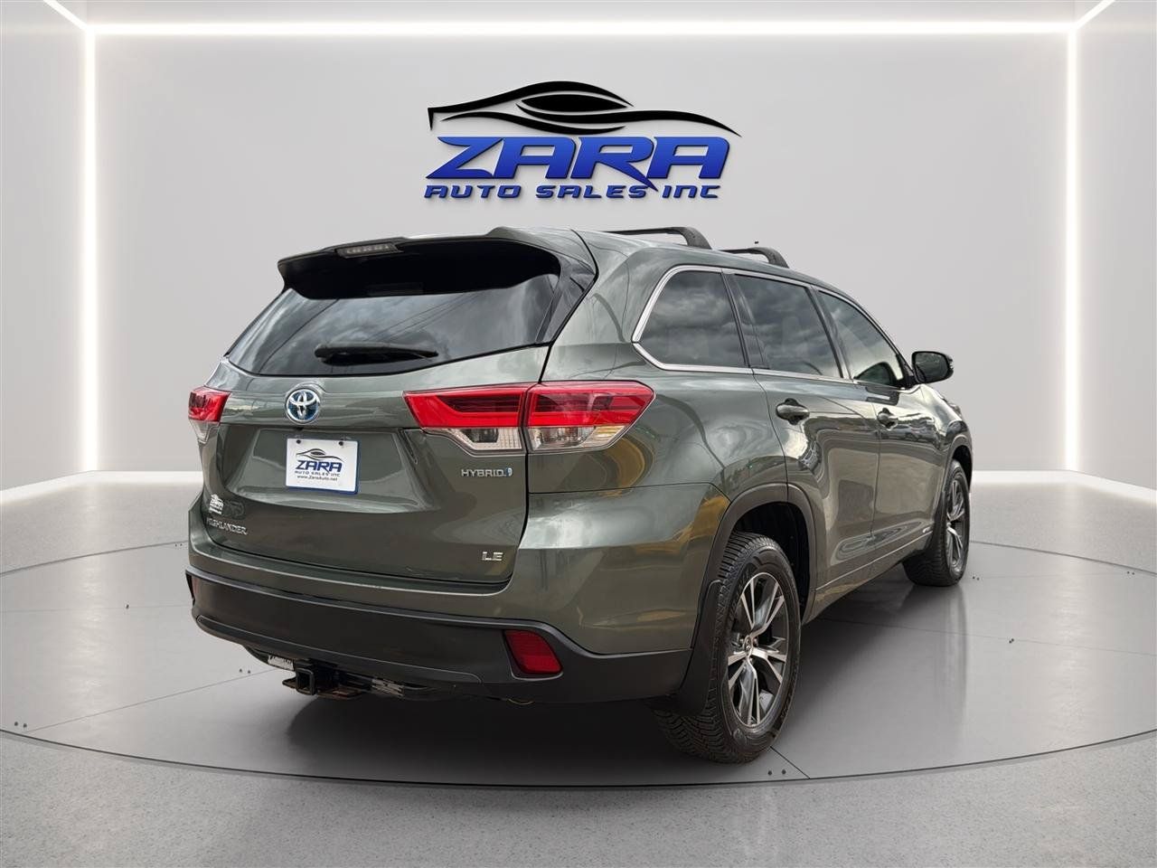 Used 2017 Toyota Highlander LE AWD/4WD image 7
