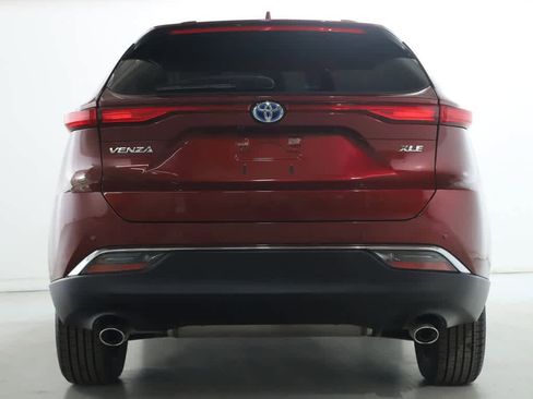 Certified 2023 Toyota Venza XLE AWD/4WD image 42