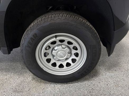 Used 2023 Chevrolet Colorado W/T RWD image 27