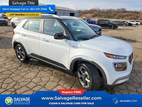 Used 2025 Hyundai Venue Limited image 5