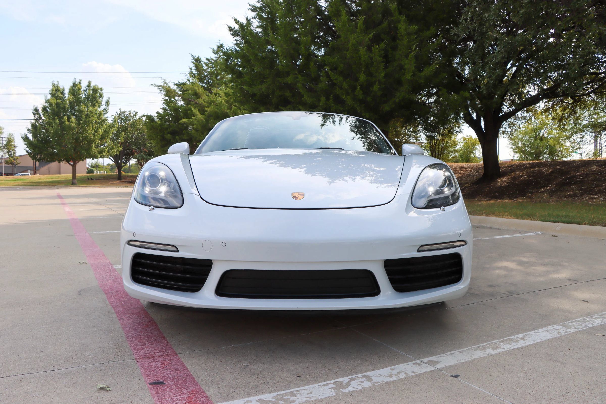 Used 2019 Porsche 718 Boxster RWD image 2