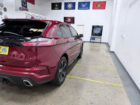 Used 2019 Ford Edge ST w/ Equipment Group 401A AWD/4WD image 23