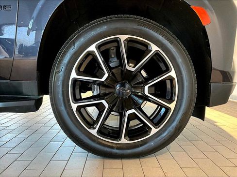 Used 2024 Chevrolet Tahoe RST w/ Luxury Package image 14