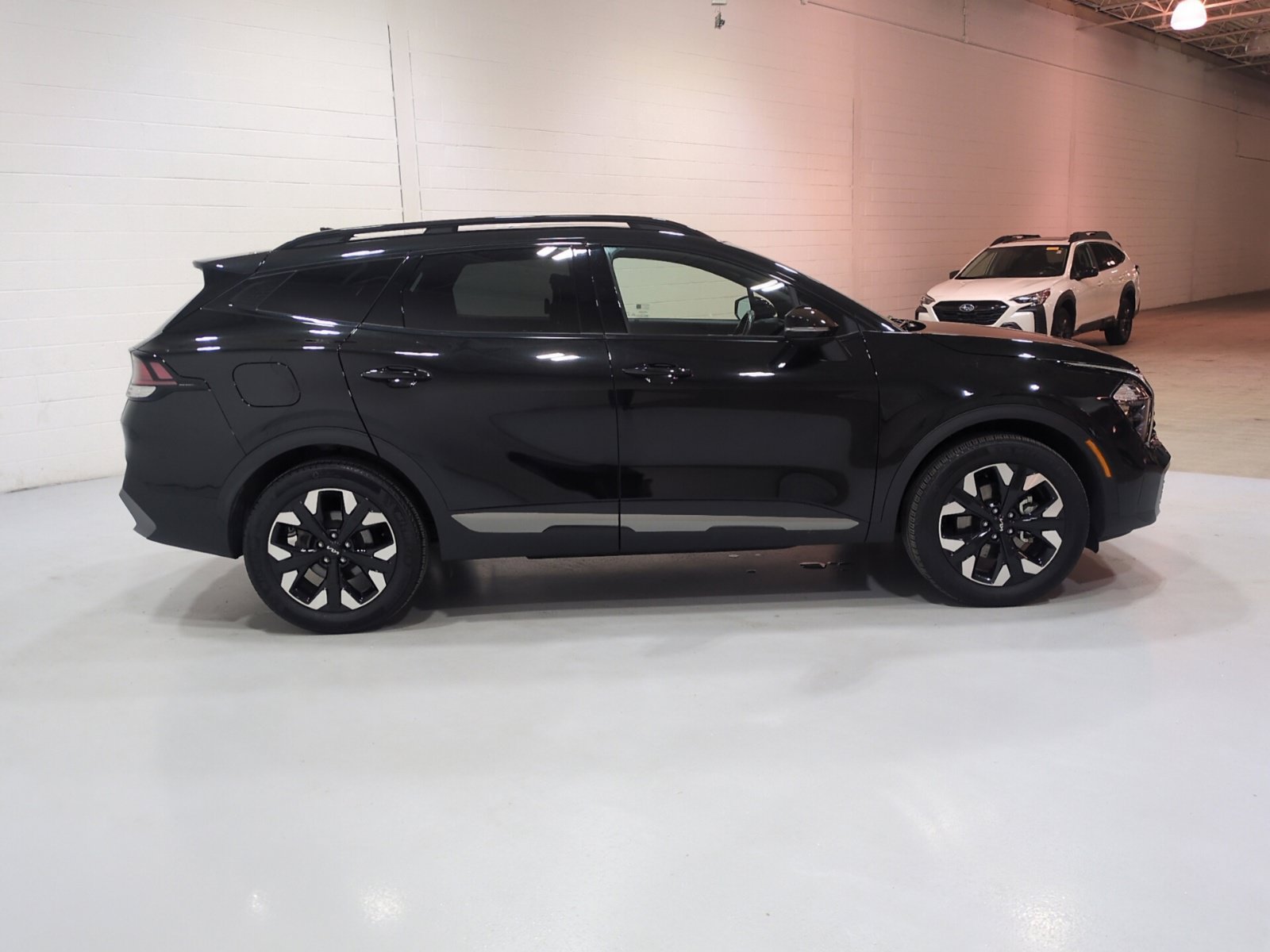 Certified 2023 Kia Sportage X-Line AWD/4WD image 2