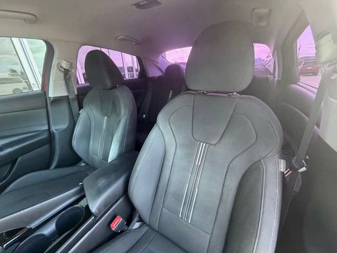 Used 2023 Hyundai Elantra SEL w/ Convenience Package FWD image 14
