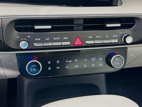 Certified 2026 Hyundai Palisade Calligraphy FWD image 16