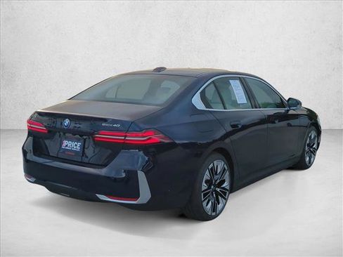 Certified 2026 BMW i5 eDrive40 RWD image 5