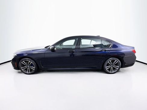Used 2022 BMW 750i xDrive w/ M Sport Package AWD/4WD image 4