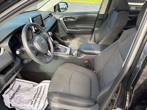 Used 2024 Toyota RAV4 XLE w/ Convenience Package image 14