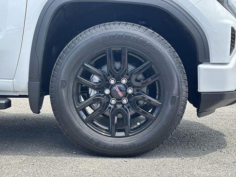 New 2026 GMC Sierra 1500 Elevation w/ LPO, Elevation Black Package RWD image 30