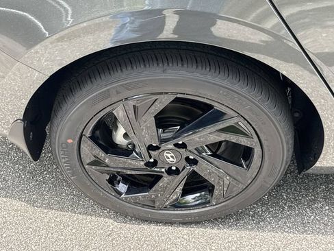New 2026 Hyundai Elantra Sport FWD image 17