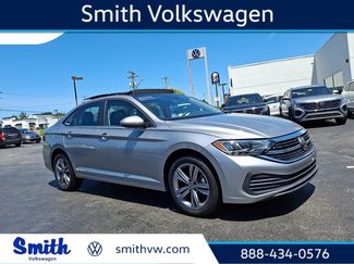 Certified 2023 Volkswagen Jetta SE w/ Panoramic Sunroof Package FWD video 1