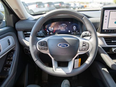 New 2026 Ford Explorer Active AWD/4WD image 32