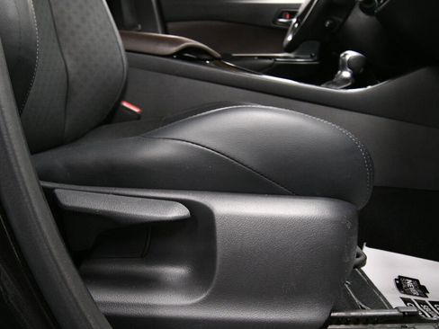 Used 2019 Toyota C-HR Limited image 26