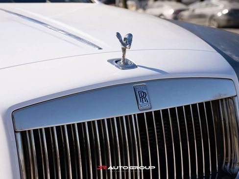 Used 2018 Rolls-Royce Ghost image 6