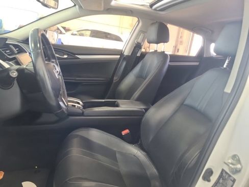 Used 2018 Honda Civic EX-L image 10