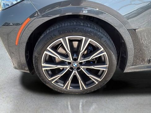 Used 2022 BMW X7 xDrive40i w/ M Sport Package image 28