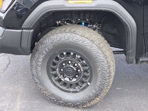 New 2026 GMC Sierra 2500 AT4X w/ AT4X AEV Edition image 28