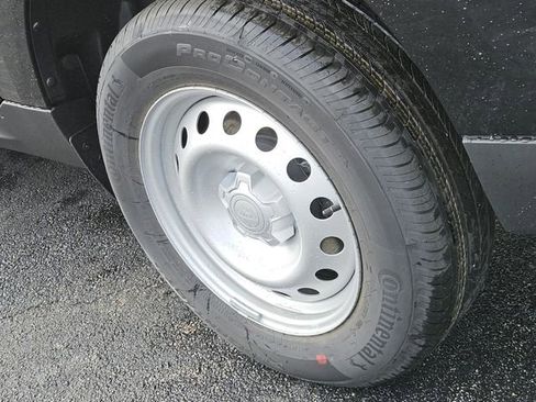 New 2025 Ford Maverick XL w/ Equipment Group 102A image 9