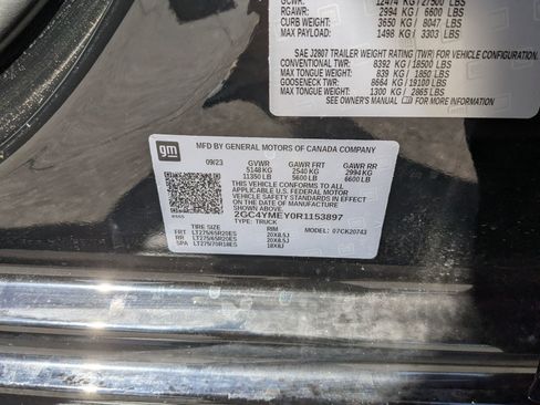 Used 2024 Chevrolet Silverado 2500 Custom w/ Custom Value Package image 29