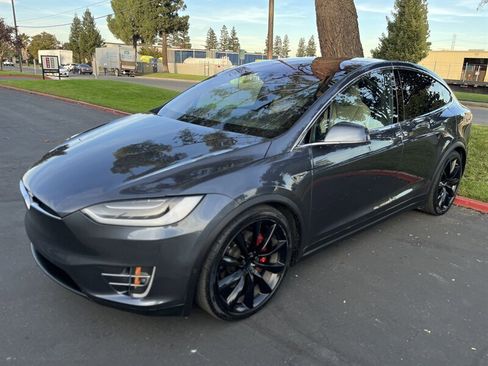 Used 2016 Tesla Model X Performance image 6