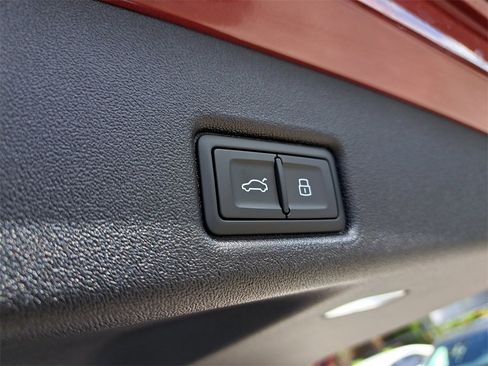 New 2025 Audi Q5 Premium Plus image 32