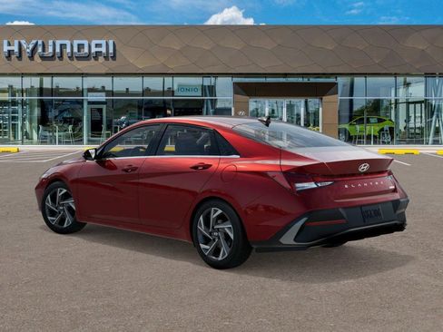 New 2026 Hyundai Elantra Limited FWD image 5