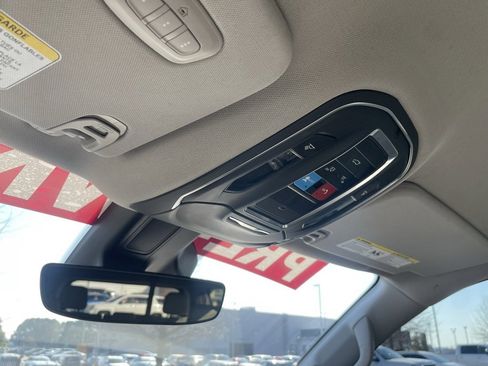 Used 2023 Jeep Wagoneer L Series II w/ Convenience Group I image 19