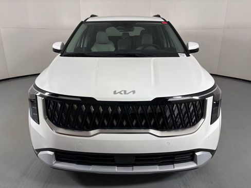 New 2026 Kia Carnival EX FWD image 3
