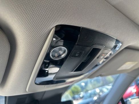 Used 2023 Kia Sorento S w/ Panoramic Sunroof Package image 22