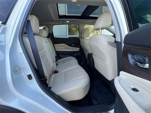 Used 2024 Nissan Murano Platinum w/ Cargo Package image 31