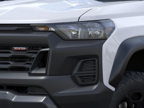 New 2026 Chevrolet Colorado Trail Boss AWD/4WD image 10